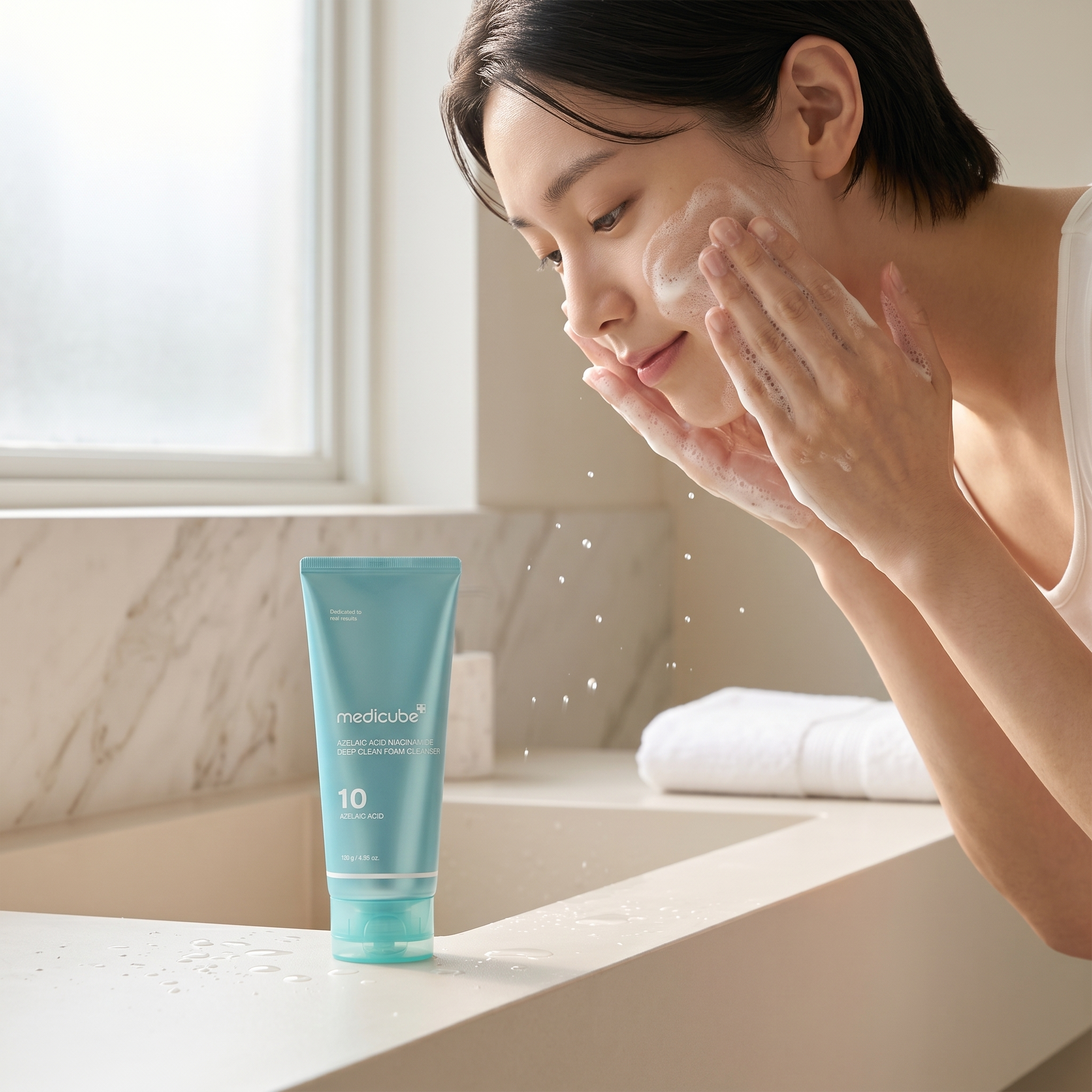 Medicube Azelaic Acid Whip Cleanser